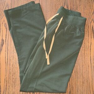 women’s Figs moss kade cargo scrub pants